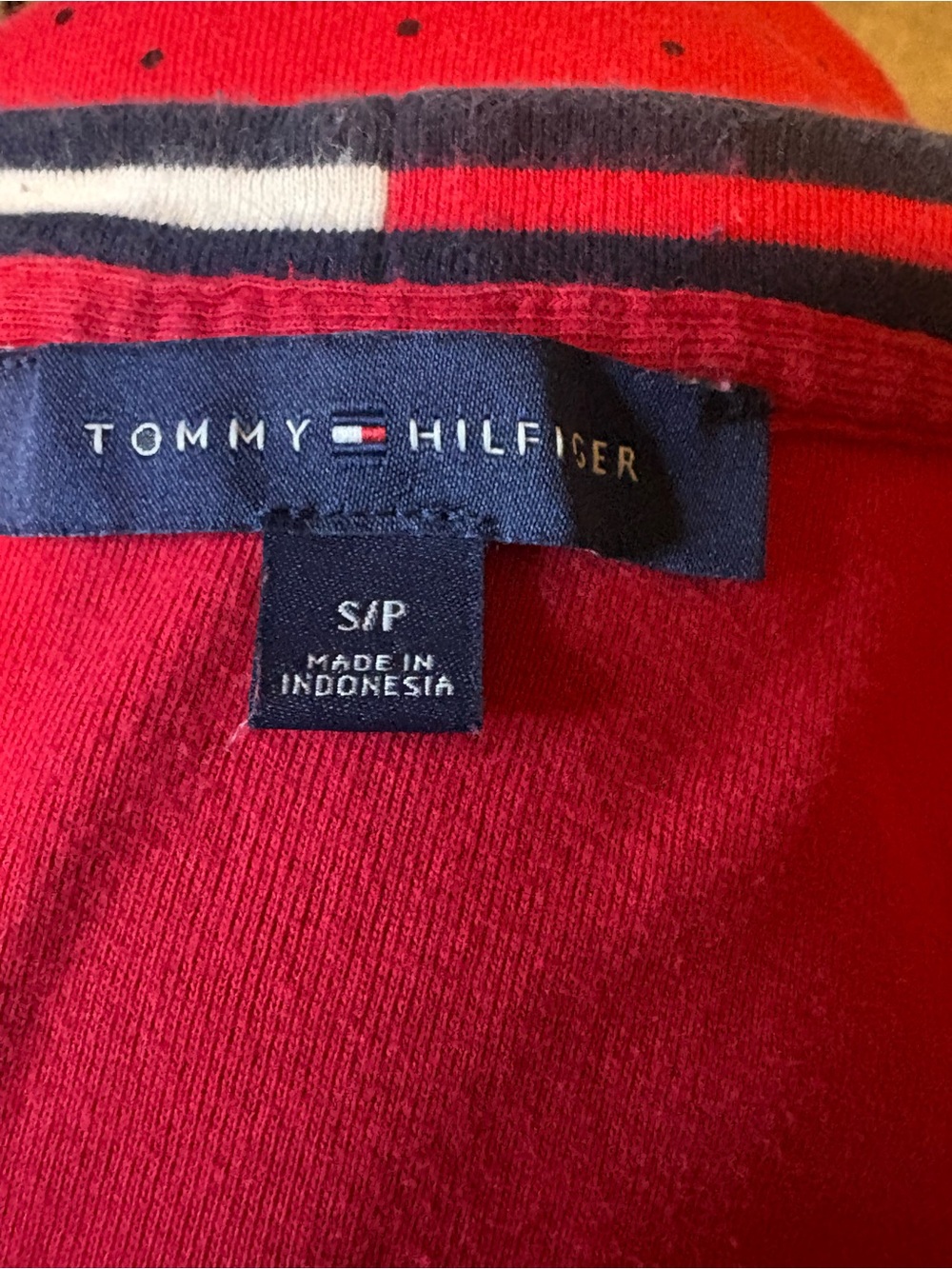 Men Sweater Subcategory Identification - Picture 4 of 6